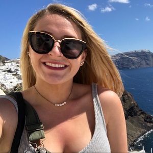 Meet your Posher, Paige